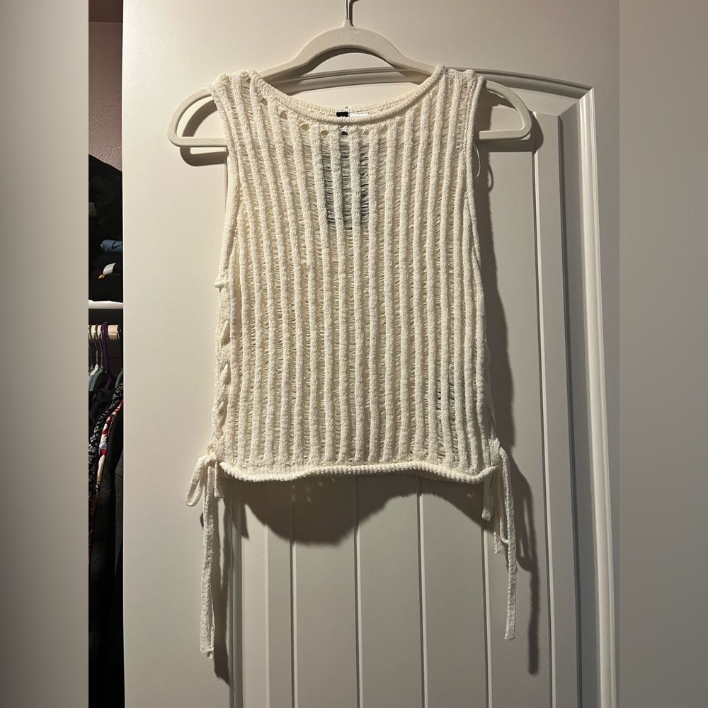 Women's Cream Sleeveless Knit Top
